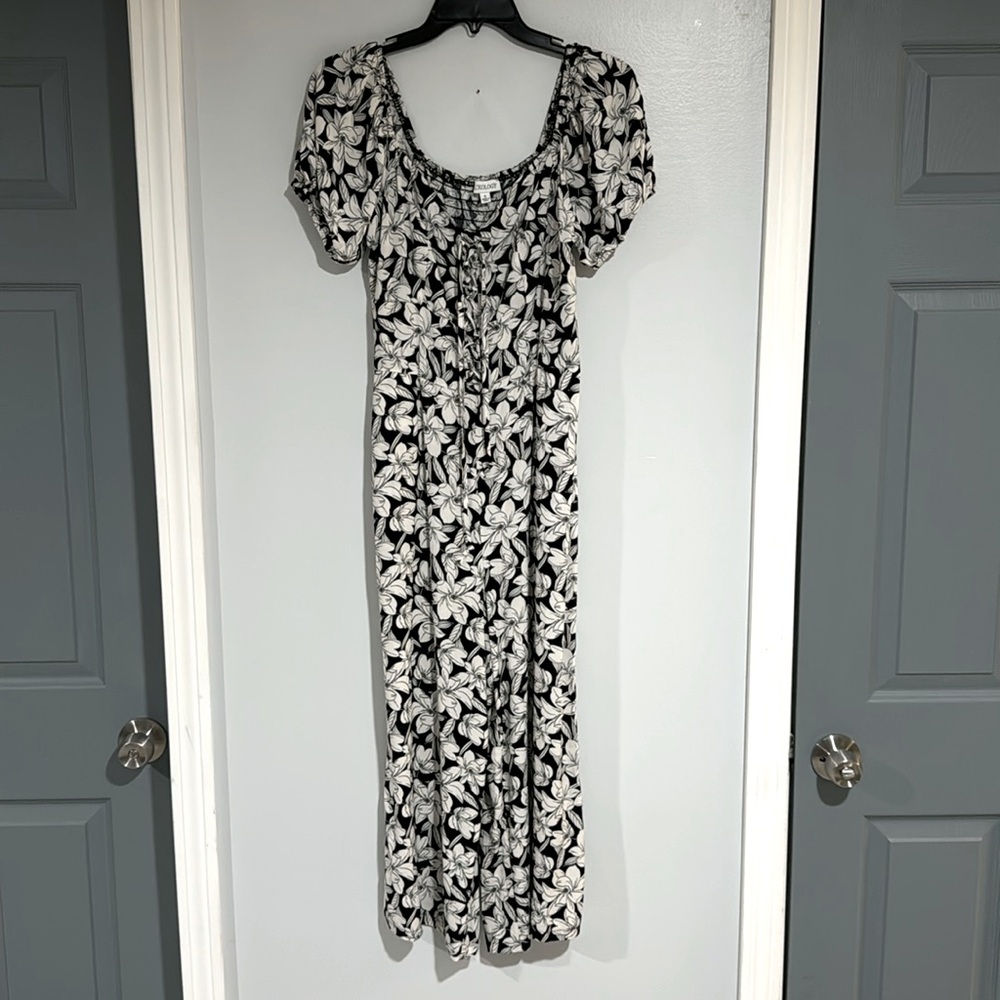 NWOT Cute Capri style jumpsuit